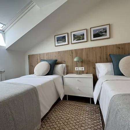 Dona Carmen En El Corazon Cangas Vut-6783-as * Onís