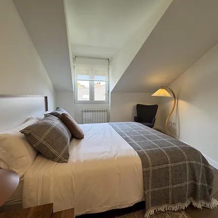 Dona Carmen En El Corazon Cangas Vut-6783-as